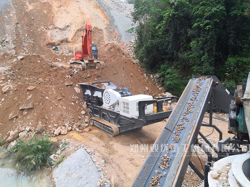 工程渣土再利用 建筑垃圾粉碎机25万起 移动碎石机厂家